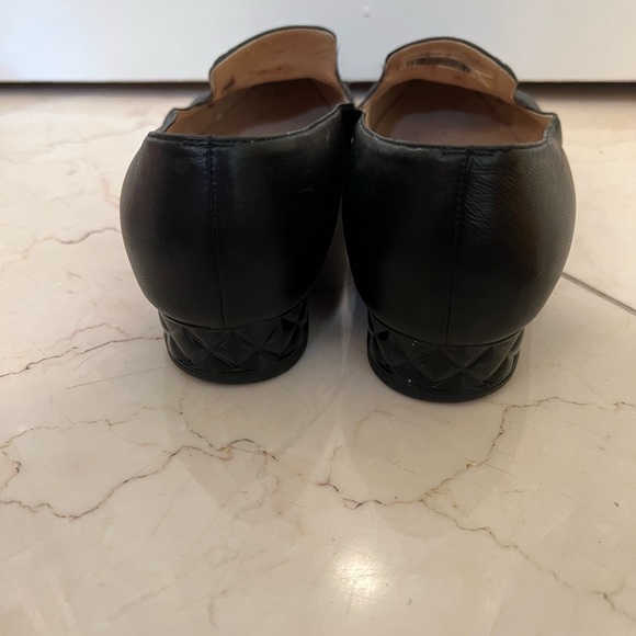 Chanel point toe flats - Picture 4 of 6